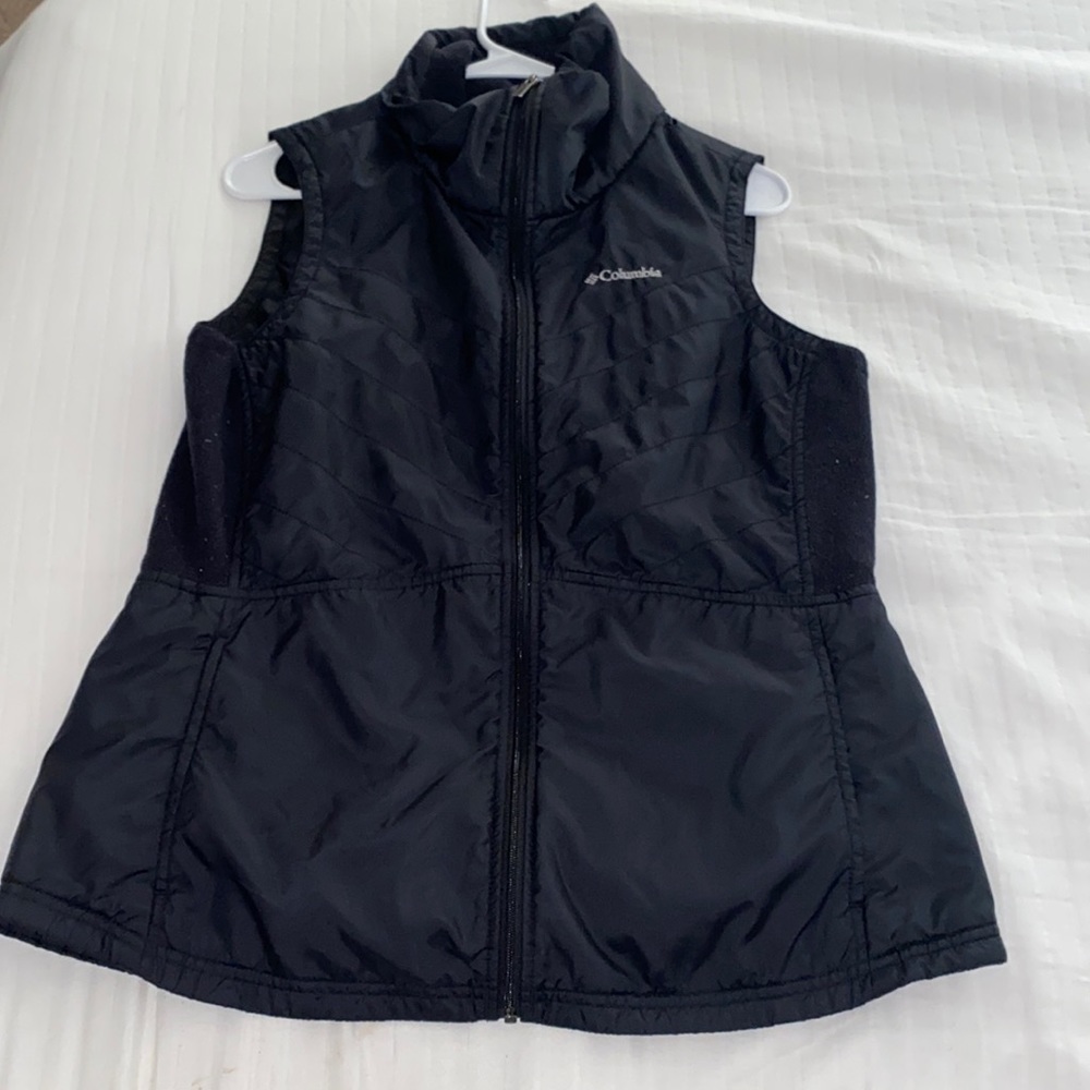 Columbia vest
